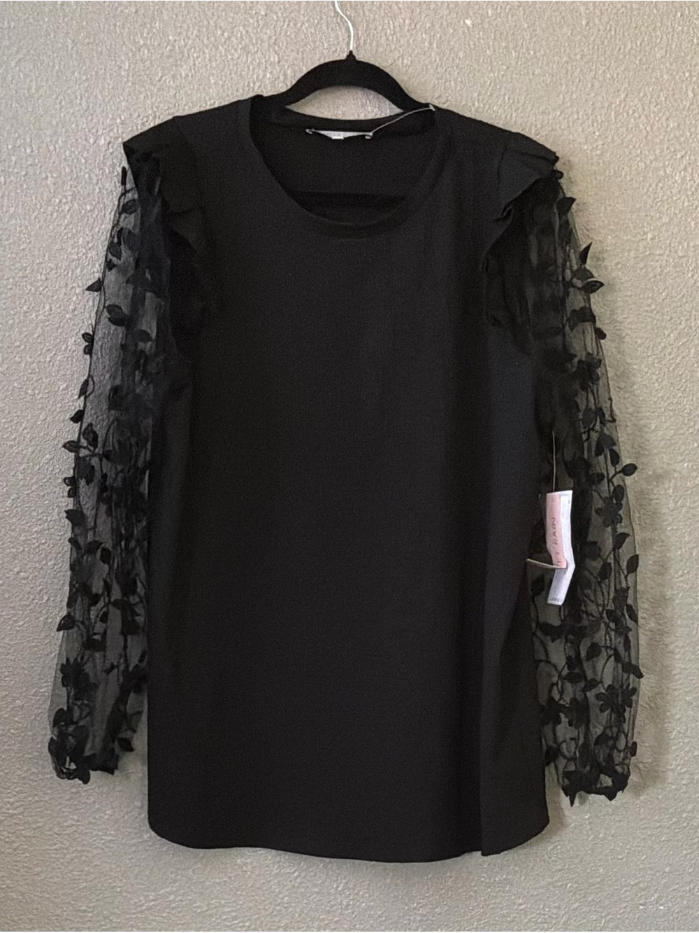 Sweet Rain Black Floral Appliqué Mesh Sleeve Top